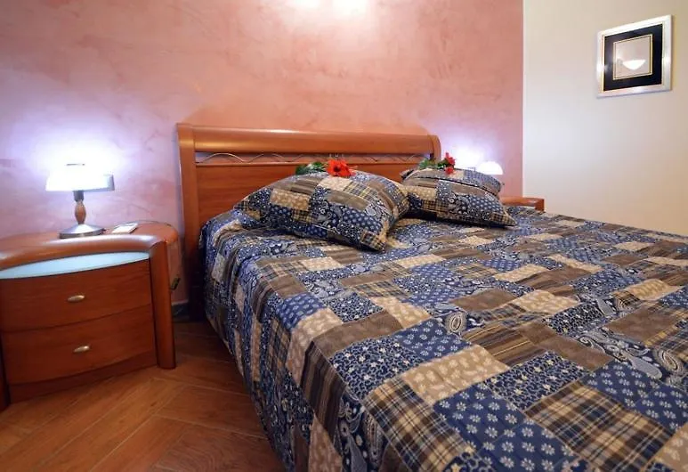 Mar Dei Poeti - Luxury Suites Torre Archirafi 3*,