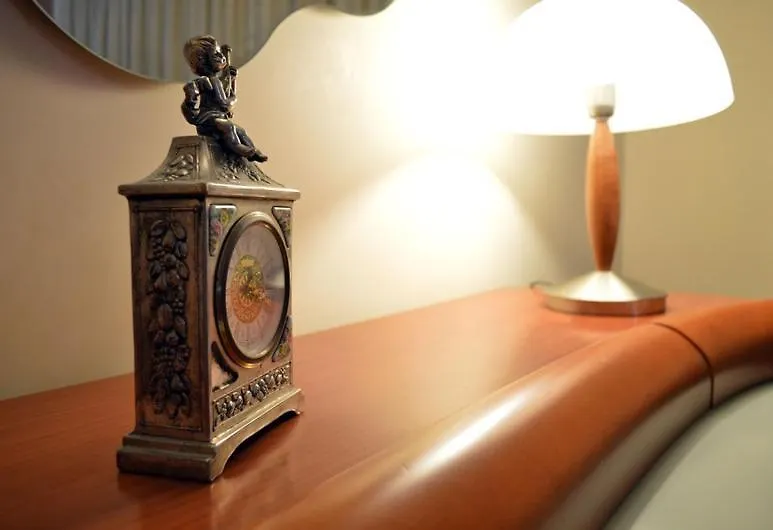 Mar Dei Poeti - Luxury Suites Torre Archirafi Bed & Breakfast
