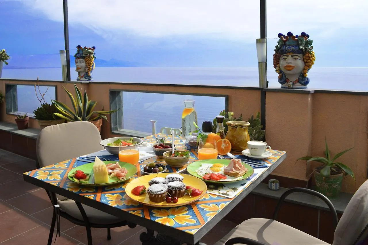 Mar Dei Poeti - Luxury Suites Torre Archirafi Bed & Breakfast