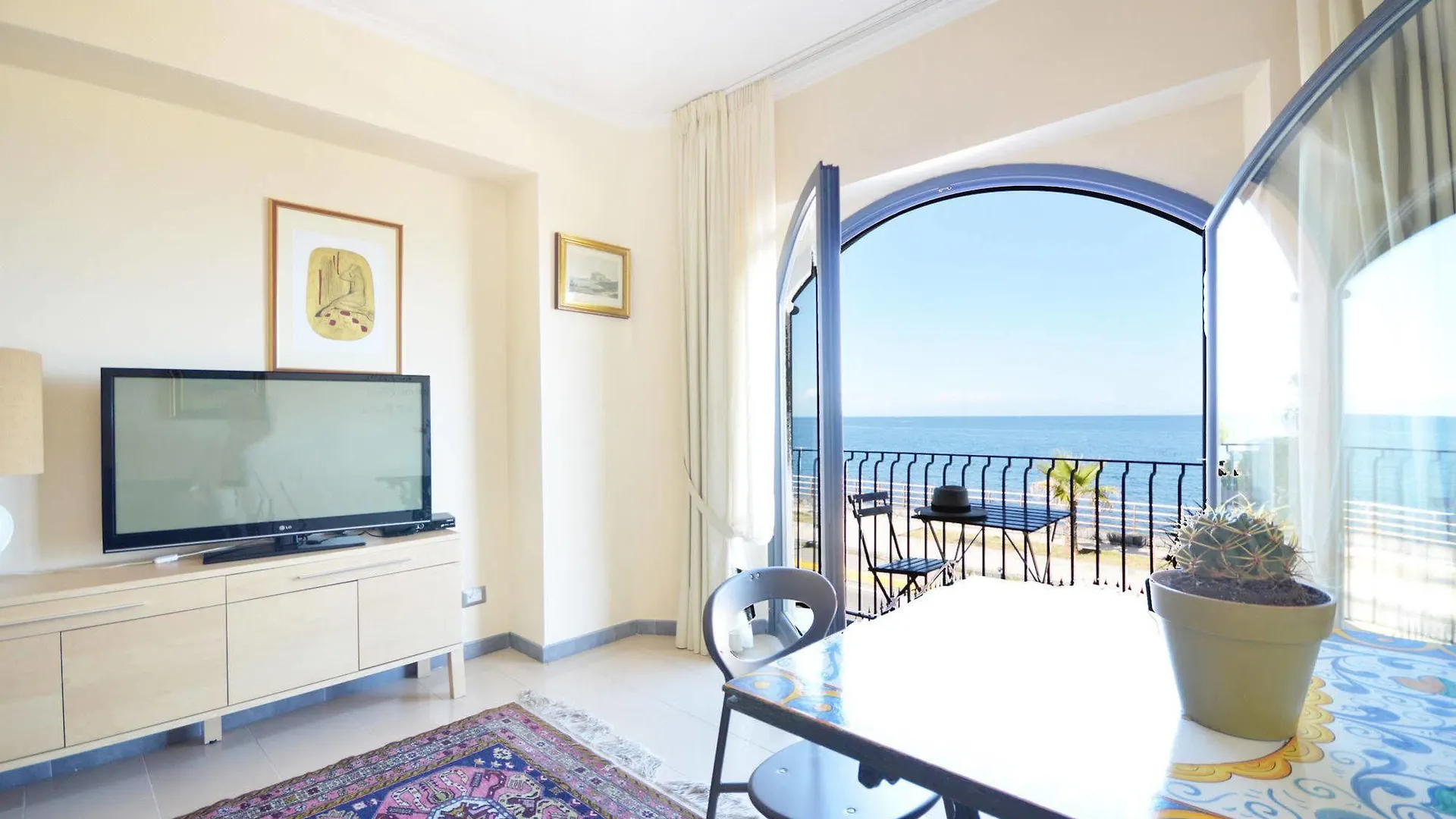Bed & Breakfast Mar Dei Poeti - Luxury Suites Torre Archirafi