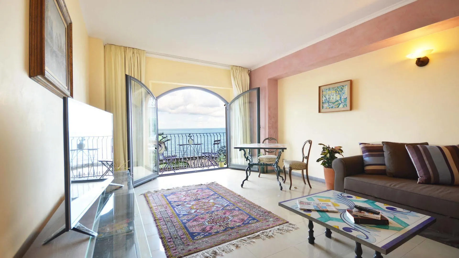 *** Bed & Breakfast Mar dei Poeti - Luxury Suites Torre Archirafi Italia